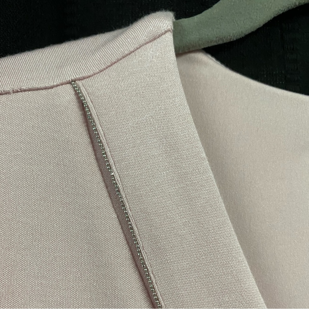 WHBM pullover Top - Picture 2 of 8